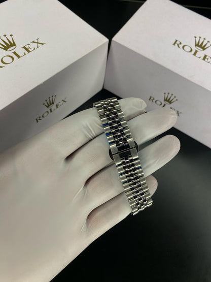 𝐑𝐨𝐥𝐞𝐱 | 𝐅𝐫𝐞𝐞 𝐝𝐞𝐥𝐢𝐯𝐞𝐫𝐲